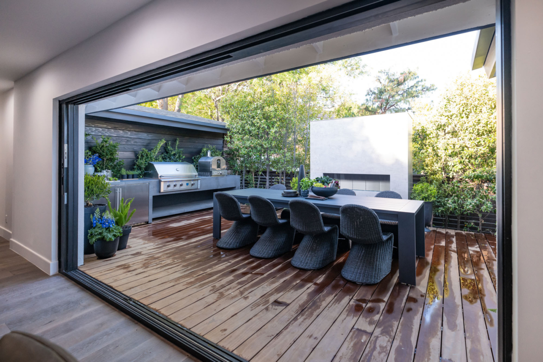 Dining Under the Stars: Outdoor Kitchens and Shared Tables