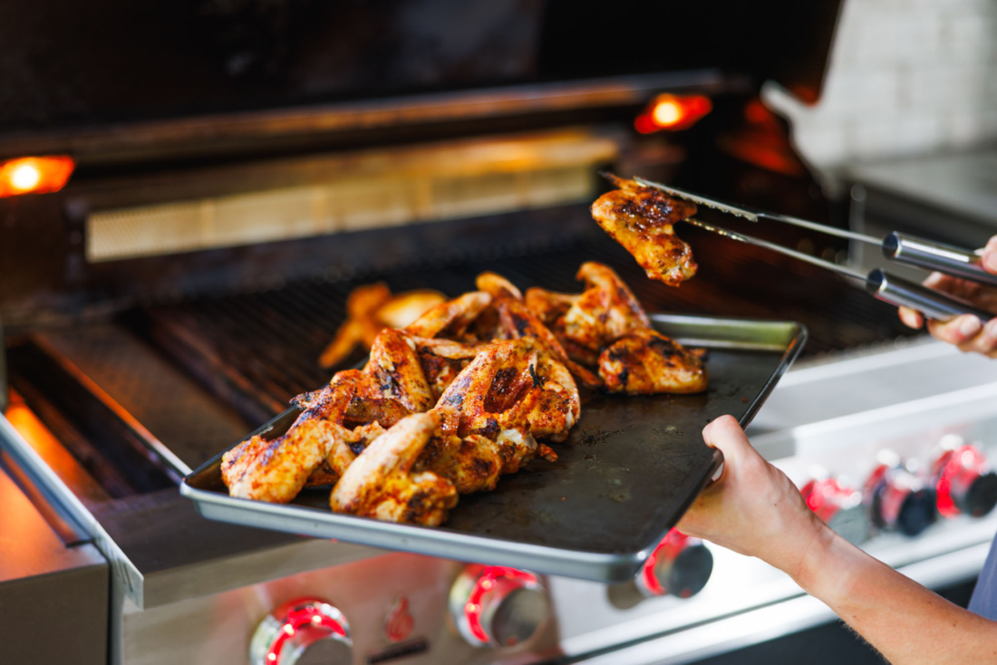 Clearer Cooking with Halogen Interior Lighting
