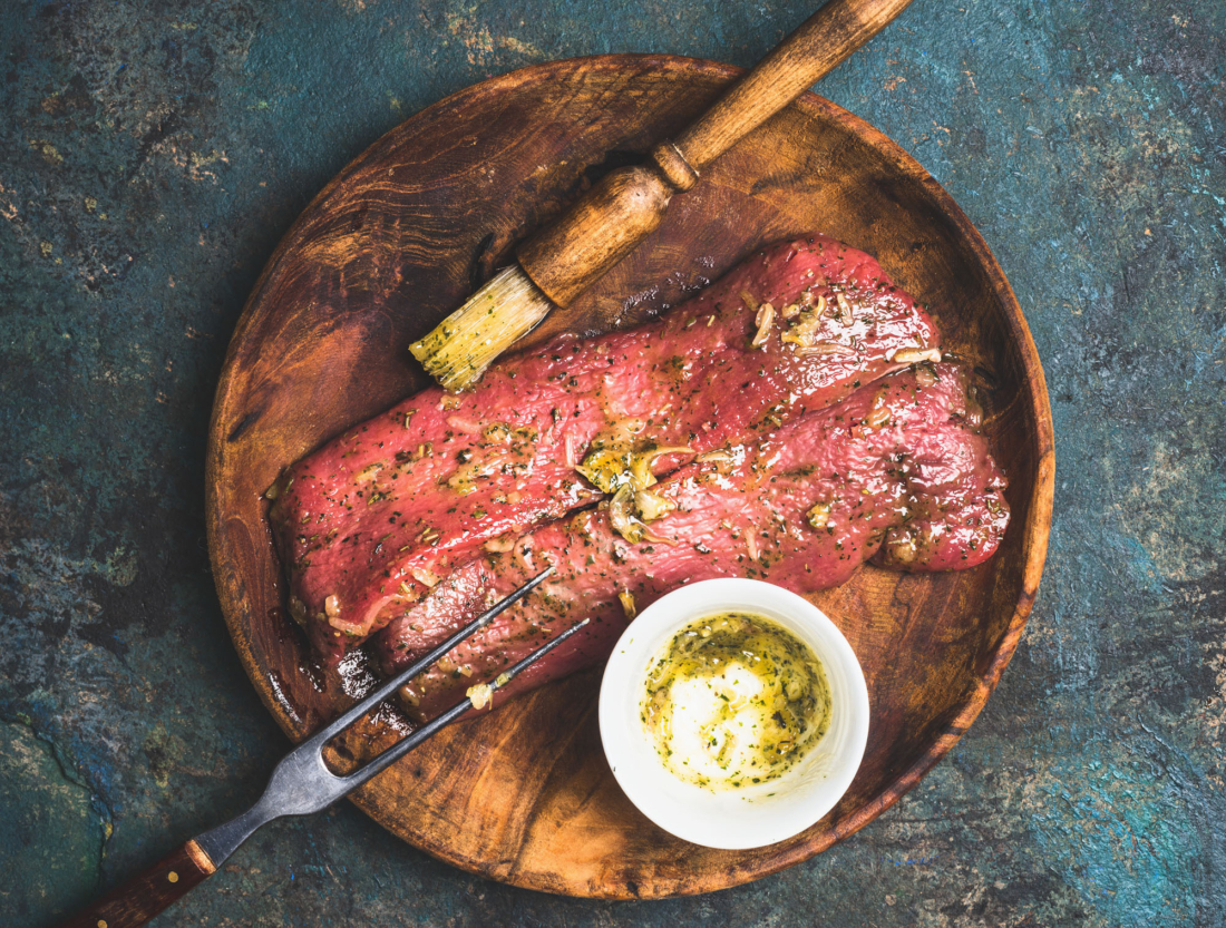 Friday Sets Up a Smooth, Relaxed Cookout