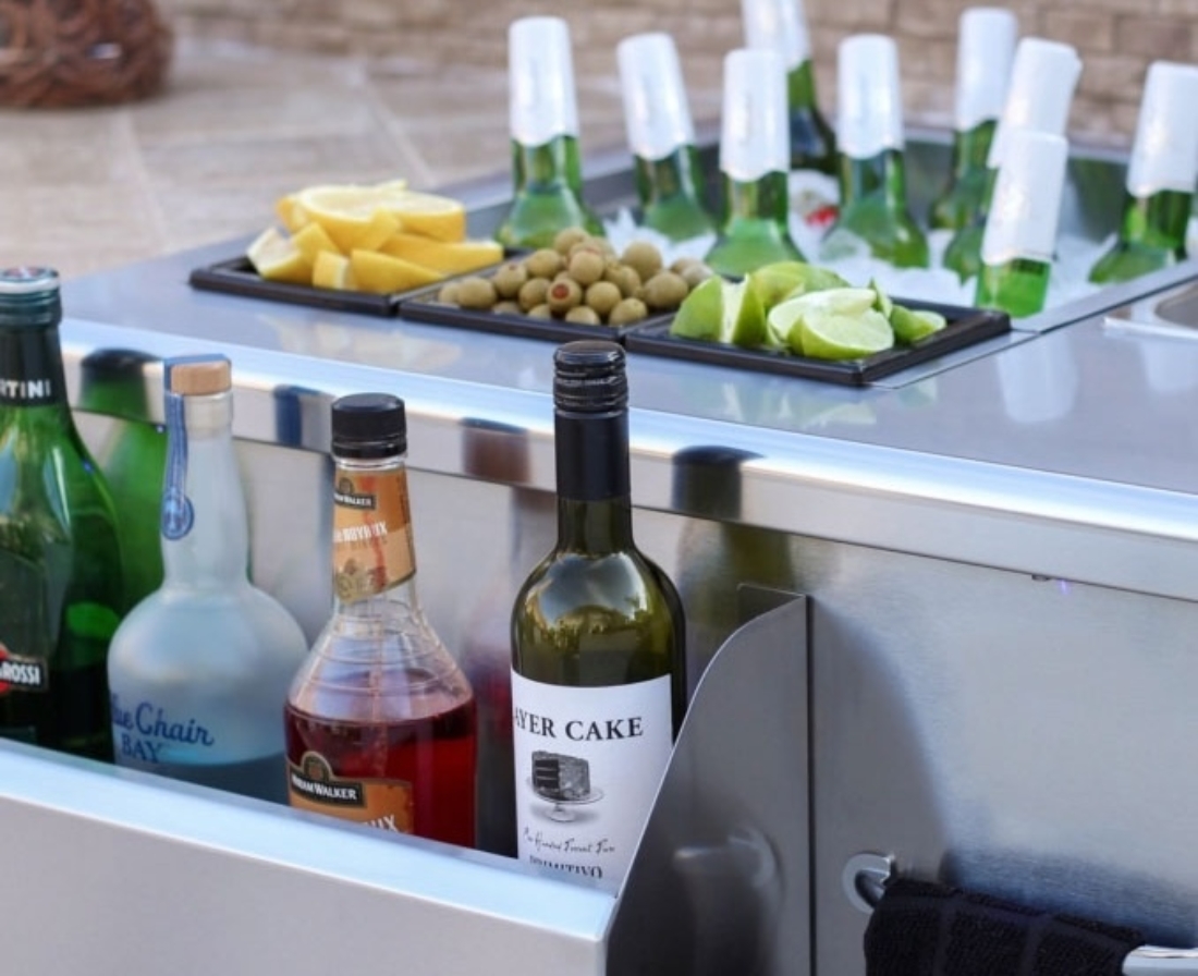 Outdoor Beverage Center Placement Ideas Based on How You Entertain