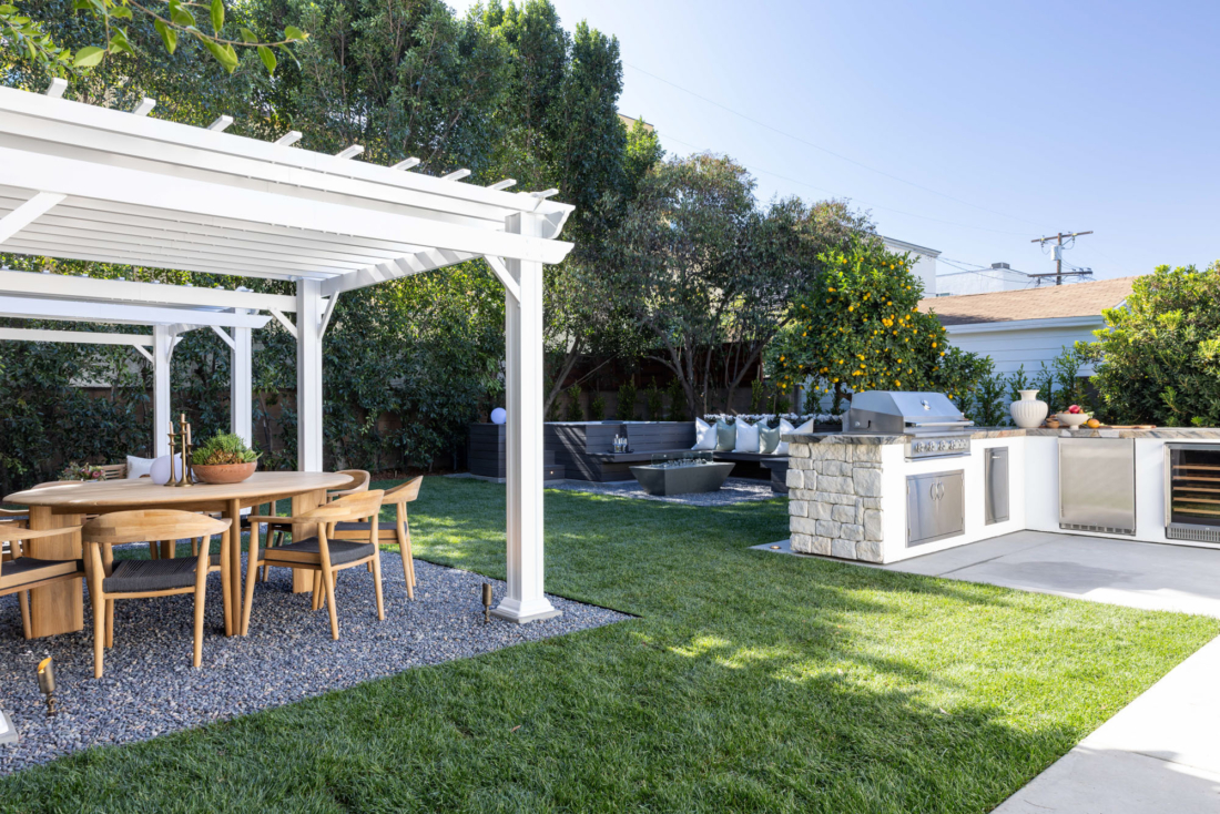 A Fresh Look at Outdoor Kitchen Trends for the Season Ahead