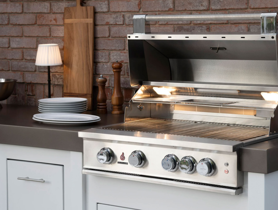 Helpful Accessories That Support Premium Grilling