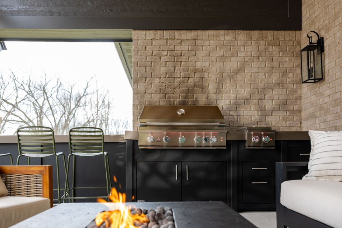 Outdoor Kitchen Ideas with Built In Grill That Make Every Foot Count